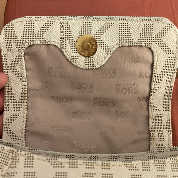 Michael Kors Satchel - Picture 4 of 7